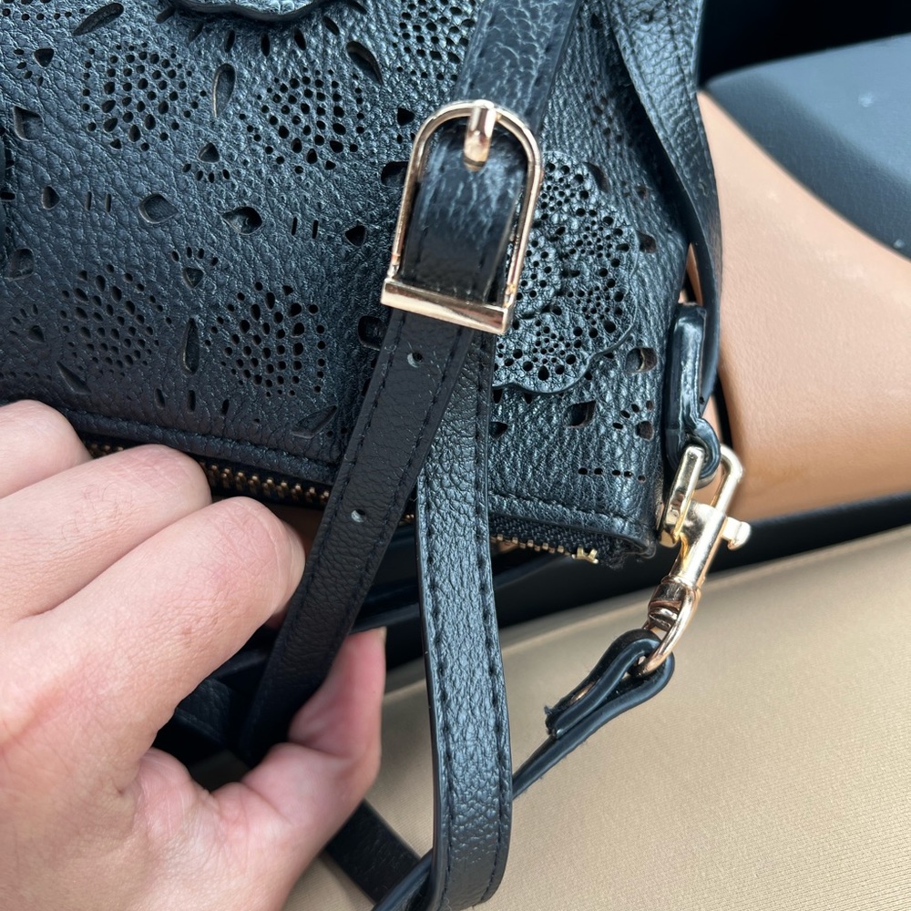 Burberry Crossbody / Clutch - Make me an offer